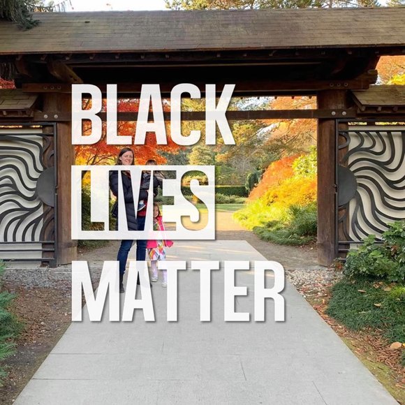 Meet your Posher, Andrea - Picture 1 of 1